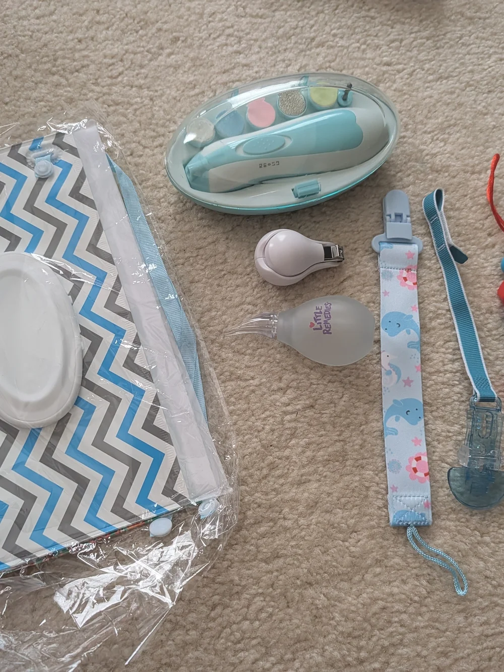 Kids Safety Nail Care Kit File Blue Pacifier Clips Travel Wipes